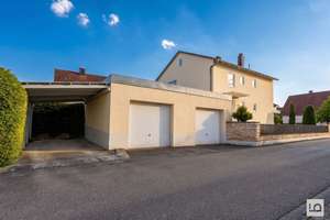 60-iger-Zwei-Fam.haus, großer Garten, 784 qm, Dop.garage +Carport, frei, ruhige Lage Gaimersheim – Die vollständige Adresse der Immobilie erhältst du vom Anbieter., 85080 Gaimersheim – Vorschaubild 2