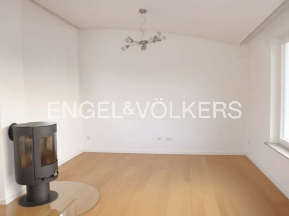 Großzügiger Wohnraum Erdges...