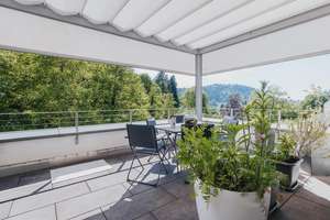 Eine Wohnung mit Charakter: Penthouse in naturnaher Lage