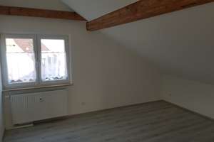 Geschmackvolle 1-Zimmer-DG-Wohnung mit EBK in Pforzheim, Sanierung in 2024 – Lange Str. 2, 75180 Büchenbronn, Pforzheim – Vorschaubild 10