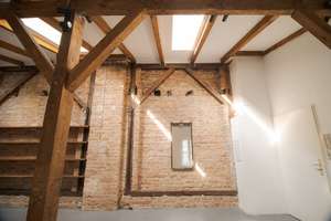 Charmantes Atelier-Apartment mit besonderem Flair und Klimaanlage im Gräfekiez – Grimmstraße 23, 10967 Kreuzberg, Berlin – Vorschaubild 2