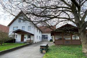Großzügiges Wohnhaus mit Potenzial - für Familien und Individualisten – Die vollständige Adresse der Immobilie erhältst du vom Anbieter., 37671 Höxter – Vorschaubild 3