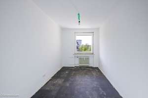 Personenaufzug & PKW-Stellplatz! 3-Zimmer-Eigentumswohnung mit guter Raumaufteilung – Die vollständige Adresse der Immobilie erhältst du vom Anbieter., 28325 Tenever, Bremen – Vorschaubild 10