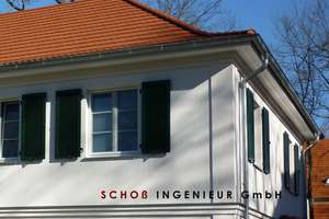 Neubau: Repräsentative Villa im historischen Gewand