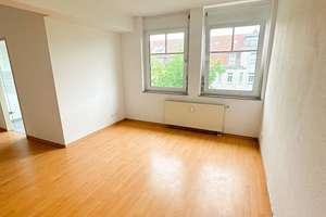 Zwei-Zimmer-Wohnung mit viel Tageslicht im 3. Stock – Halberstadt