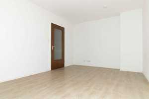  Anfragen per E-Mail!  Apartment in beliebter Wohnlage in der Augsburger Innenstadt! – Fuchswinkel  8, 86152 Augsburg – Vorschaubild 3