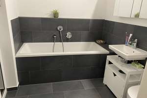 Stilvolle 3-Zimmer-Hochparterre-Wohnung mit Loggia – Schäringerstrasse 1e, 80634 Neuhausen, München – Vorschaubild 15