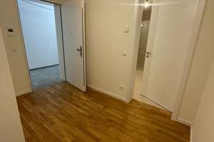 KfW 40-Neubau-Wohnung mit EBK, Süd-Balkon, Echtholzparkett, Fahrstuhl, Tiefgarage – Berringerstraße 36, 18146 Dierkow-Neu, Rostock – Vorschaubild 15