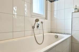 Am Ende der Sackgasse: Stilvolle Dachgeschosswohnung mit Loggia & viel Platz – Die vollständige Adresse der Immobilie erhältst du vom Anbieter., 44869 Höntrop, Bochum – Vorschaubild 6