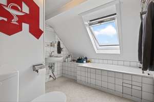 Charmante Dachgeschosswohnung mit WG-Vermietung in Top-Lage – 76135 Südweststadt, Karlsruhe – Vorschaubild 10