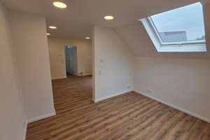 Exklusive, hochwertig sanierte 3-Zimmer-Dachgeschosswohnung mit 2 Balkonen, Fußbodenheizung – Breddebuschhang 2, 45257 Kupferdreh, Essen – Vorschaubild 10