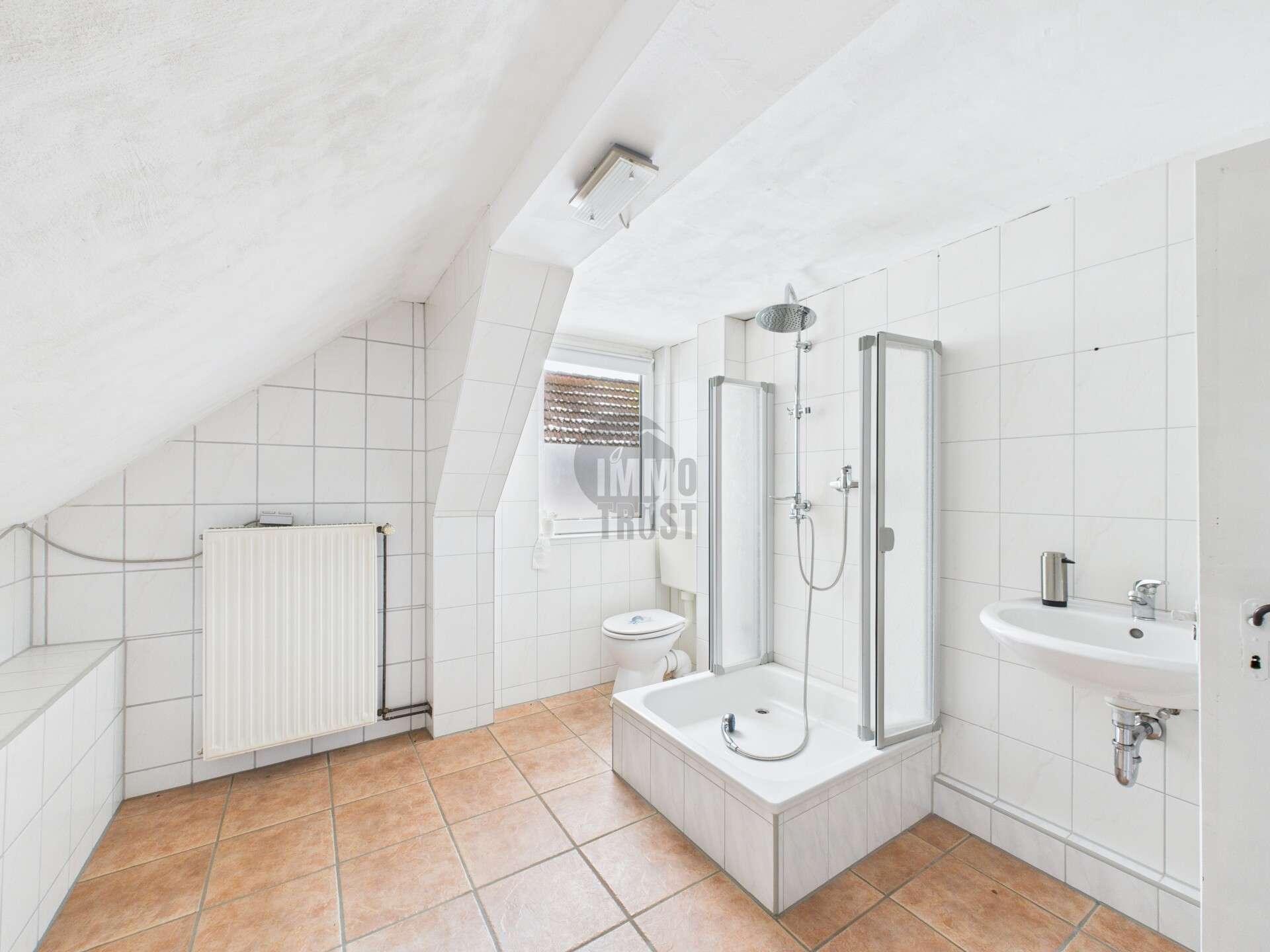 Immobilie in Eime - Seltene Gelegenheit! Viel Raum für Neues - Bild 8