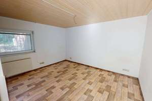 Sehr gepflegtes EFH mit Garten und 2 Garagen in ruhiger Top-Lage – Hochstraße 9, 65558 Gückingen – Vorschaubild 34