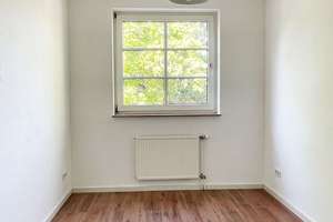 Ein "Haus im Haus" mit Terrasse, eigenem Garten und Tiefgarage.... – Schütte-Lanz-Str. 13, 12209 Lichterfelde, Berlin – Vorschaubild 15