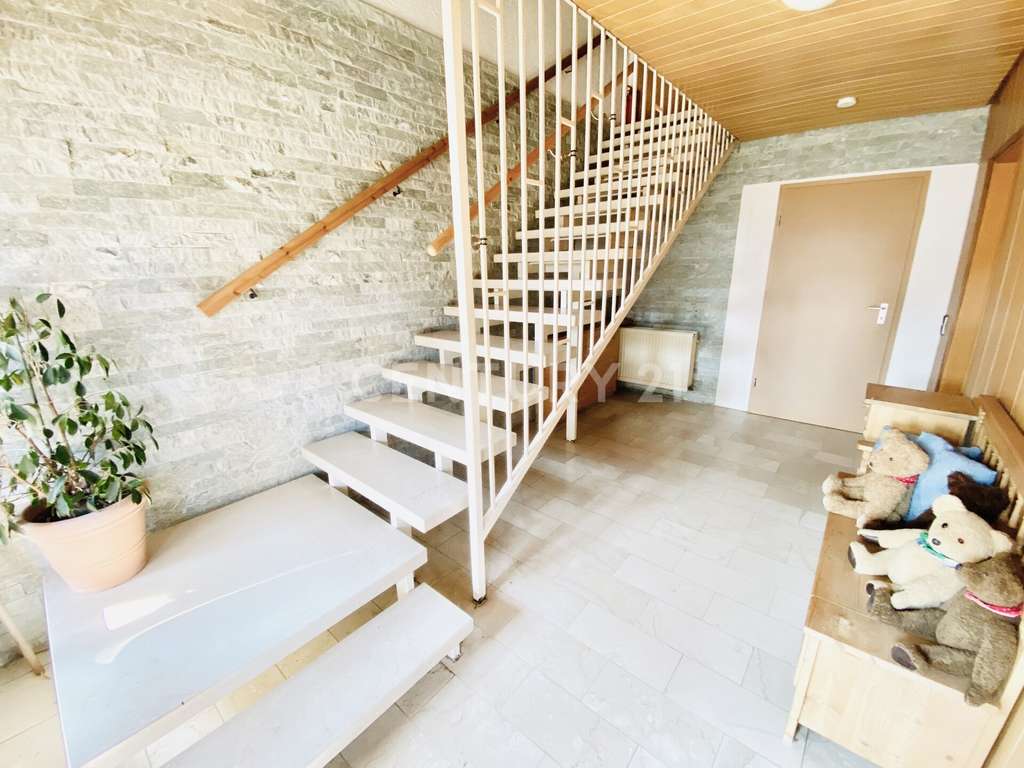 Immobilie in Selzen - Freistehend in tolle Lage - Das Haus für Familien - Bild 3