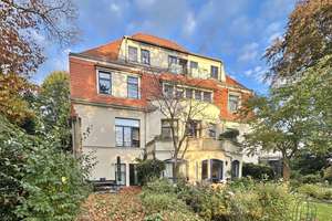 Wohnen im Grünen! Elegante 3-Zimmer-Wohnung mit Balkon am Weißen Hirsch