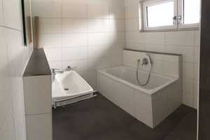 Exklusive 4-Zimmer-Doppelhaushälfte mit gehobener Innenausstattung und EBK in München Freimann – Thujaweg 2a, 80939 München – Vorschaubild 22