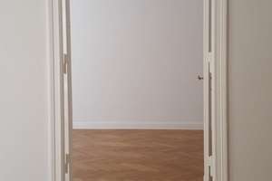 Großzügiges Wohnen: 6,5-Zimmer-Wohnung mit Stuck und Parkett in Wilmersdorf – Helmstedter Straße 14, 10717 Wilmersdorf, Berlin – Vorschaubild 6