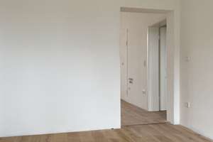 Exklusiv: Frisch kernsanierte 5-Zimmer-Wohnung mit Balkon & moderner Einbauküche – Giesebrechtstr. 3, 45144 Frohnhausen, Essen – Vorschaubild 8