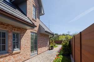 Repräsentatives, neuwertiges Wohnhaus mit großem Garten- und Terrassenbereich in Tinnum – Die vollständige Adresse der Immobilie erhältst du vom Anbieter., 25980 Sylt (Gemeinde) – Vorschaubild 28