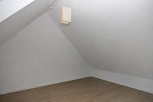 Gemütliche 3-Zimmer-Wohnung über 2 Ebenen mit Balkon in einer ruhigen Nebenstraße von Lohbrügge – Seyboldstraße 4, 21033 Lohbrügge, Hamburg – Vorschaubild 16