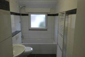 Exklusive 3-Zimmer-DG-Wohnung mit Einbauküche und Balkon in Stuttgart – Sombartstr. 29, 70565 Rohr, Stuttgart – Vorschaubild 7