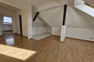 Helle Dachgeschosswohnung mit Weitblick über Dresden in beliebter Lage von Gruna – Eibenstocker Straße 28, 1277 Gruna, Dresden – Vorschaubild 9
