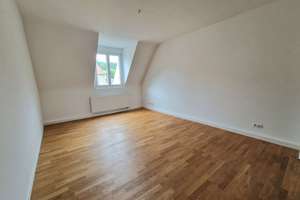 Gemütliche 2-Zimmer-Dachgeschosswohnung im Herzen des Stuttgarter Westens – Die vollständige Adresse der Immobilie erhältst du vom Anbieter., 70197 Hasenberg, Stuttgart – Vorschaubild 3