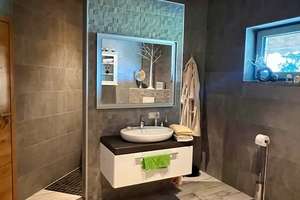 Eleganter mediterraner Winkelbungalow mit großzügigem Grundstück – Ihr Traumhaus wartet! – Die vollständige Adresse der Immobilie erhältst du vom Anbieter., 2699 Neschwitz – Vorschaubild 8
