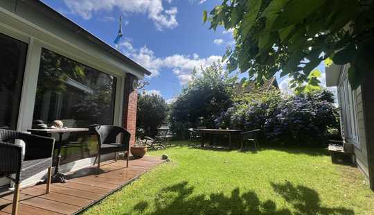 Bild von Blankeneser Treppenviertel - Mittendrin und nahe der Elbe!