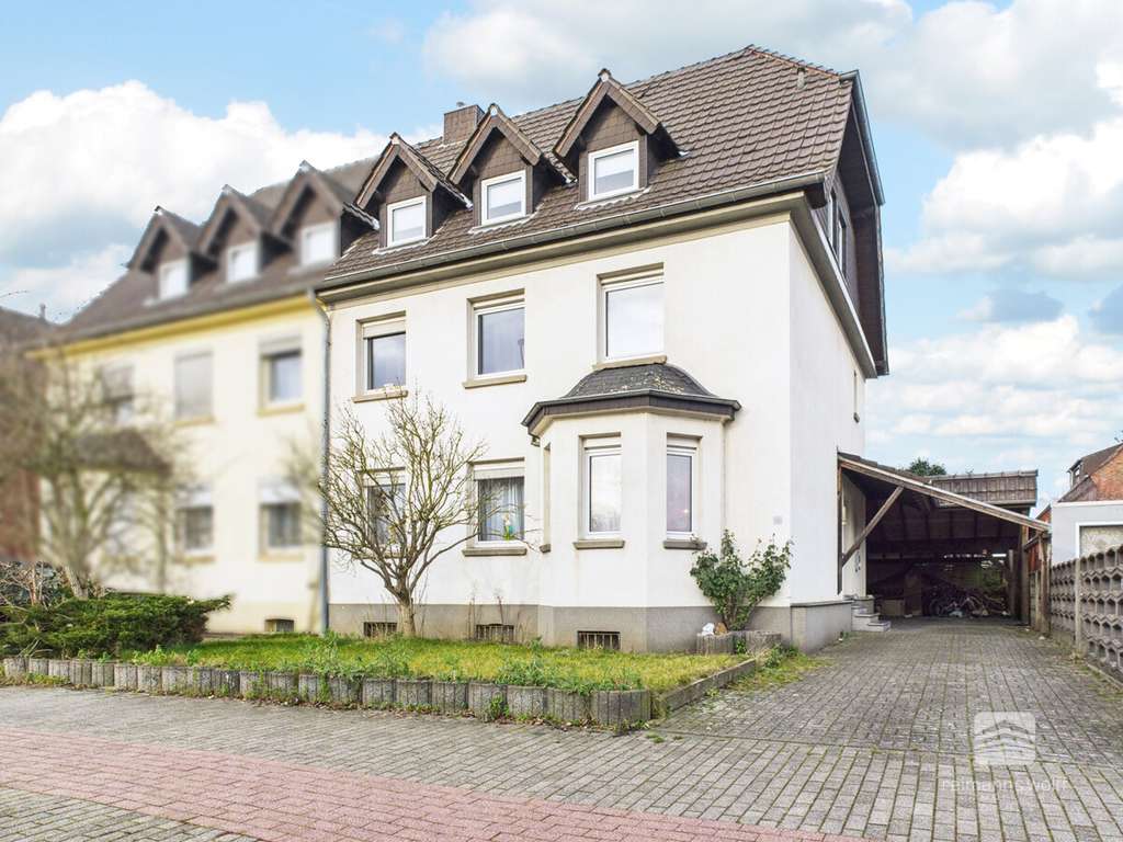 Immobilie in Geilenkirchen - REIMANN&WOLFF Geilenkirchen-Stadt: „Stilvolles Stadthaus mit Einliegerwohnung.“ - Bild 1