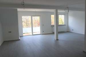 Schöne, helle, modernisierte Wohnung im Dachgeschoss = 2.OG mit Balkon. – Borbecker Straße 216, 45355 Borbeck-Mitte, Essen – Vorschaubild 3