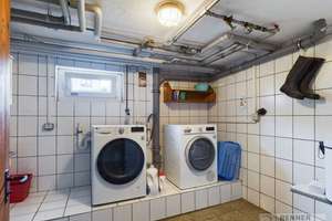 Charmantes Mehrfamilienhaus mit großem Grundstück in ruhiger Lage – Die vollständige Adresse der Immobilie erhältst du vom Anbieter., 90427 Großgründlach, Nürnberg – Vorschaubild 51