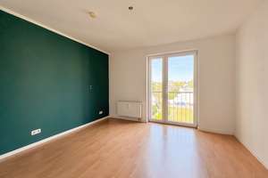 Direkt einziehen und wohlfühlen: helle 3-Zimmer-Wohnung mit Südbalkon und Tiefgarage, WI Nordenstadt – Die vollständige Adresse der Immobilie erhältst du vom Anbieter., 65205 Nordenstadt, Wiesbaden – Vorschaubild 9