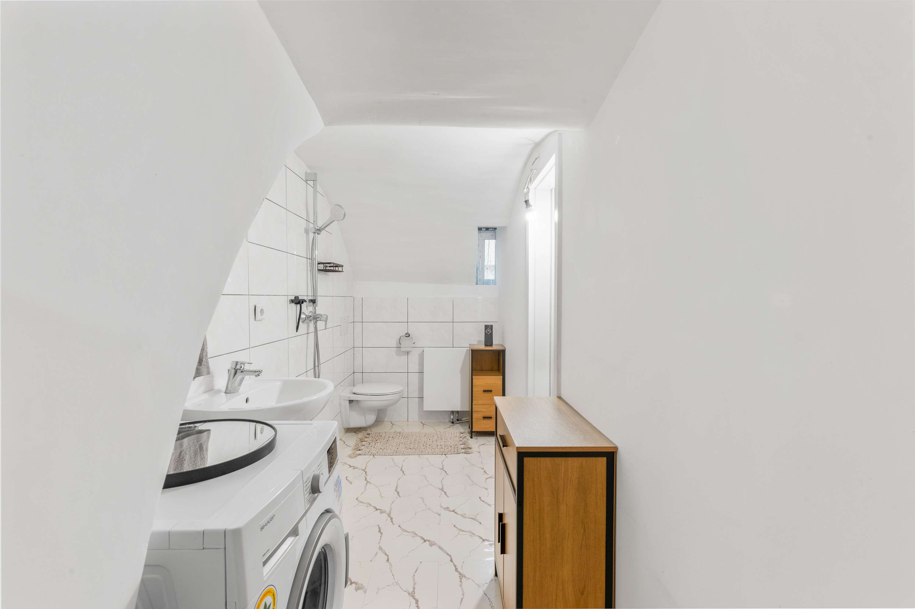 Immobilie in Ostfildern - Großzügige Wohnung für Eigennutzer – inklusive zwei vermieteter Apartments - Bild 5