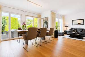 Die Kunst, genau richtig zu wohnen: Design, Ruhe und Lebensqualität – Ihr neues Zuhause in Sasel – Die vollständige Adresse der Immobilie erhältst du vom Anbieter., 22393 Sasel, Hamburg – Vorschaubild 2