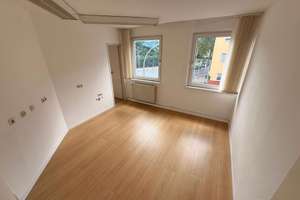 Attraktive 9-Zimmer-Wohnung mit Einbauküche in zentraler Lage von Gelsenkirchen – Fürstinnenstraße 32, 45883 Feldmark, Gelsenkirchen – Vorschaubild 16