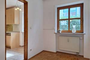 Gepflegte Doppelhaushälfte mit Einliegerwohnung oder als Zweigenerationenhaus – Die vollständige Adresse der Immobilie erhältst du vom Anbieter., 81827 Waldtrudering, München – Vorschaubild 7