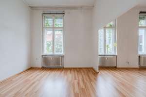 3-Zimmer-Wohnung mit 3,60 m hohen Decken und viel Gestaltungspotenzial im Bayerischen Viertel – Die vollständige Adresse der Immobilie erhältst du vom Anbieter., 10777 Wilmersdorf, Berlin – Vorschaubild 6