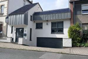 Saniertes Familienhaus mit 190 m² und XXL Dachterrasse in Schmachtendorf