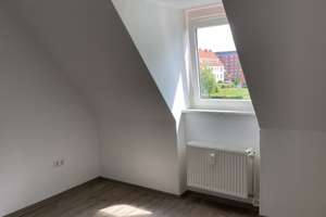 Ein tolles Wohngefühl: ideale 1,5-Zi.-Dachgeschoss-Wohnung und frisch renoviert! – Dürerstr. 12, 23564 Sankt Jürgen, Lübeck – Vorschaubild 6