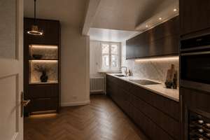 **Historischer Charme über den Dächern Lehels – Denkmalgeschützte Altbauwohnung im Dachgeschoss** – Die vollständige Adresse der Immobilie erhältst du vom Anbieter., 80538 Englischer Garten, München – Vorschaubild 9