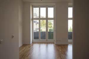 Sunny Living: Helle 2-Zimmer-Wohnung mit Balkon – provisionsfrei – Platz des 4. Juli 6, 14167 Lichterfelde, Berlin – Vorschaubild 4