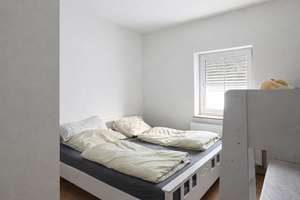Attraktive 3-Zimmer-Wohnung  – solide Kapitalanlage mit Entwicklungspotenzial in Augsburg-Pfersee – Die vollständige Adresse der Immobilie erhältst du vom Anbieter., 86157 Pfersee-Nord, Augsburg – Vorschaubild 2