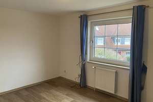 Gepflegte Doppelhaushälfte mit Ausbaureserve in Garbsen-Mitte – Die vollständige Adresse der Immobilie erhältst du vom Anbieter., 30823 Garbsen – Vorschaubild 23