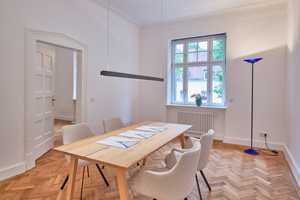 Klassische Altbauwohnung am Winthirplatz – München – Vorschaubild 4