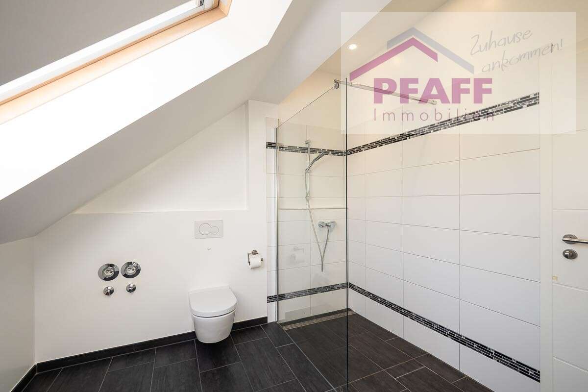 Immobilie in Gailingen am Hochrhein - Zuhause ankommen in Gailingen! Geteiltes Zweifamilienhaus mit schönem Garten + vielen Möglichkeiten - Bild 20