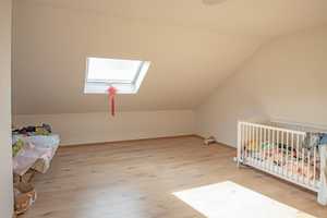 Ideal für die Familie - RHM auf 114 m² Wohnfläche mit modernen Bädern und Garage – Breisenbachstraße 8a, 44357 Dortmund – Vorschaubild 10
