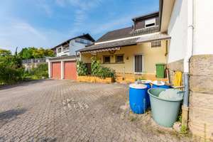 Schickes Ein- bis Zweifamilienhaus mit großem Garten, PV-Anlage und Ausbaupotenzial in Bretten-Ruit – Die vollständige Adresse der Immobilie erhältst du vom Anbieter., 75015 Bretten – Vorschaubild 3