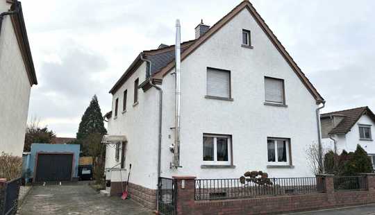 Bild von Freistehendes Einfamilienhaus mit Garage – 6 Zimmer auf großem Grundstück in Hainburg